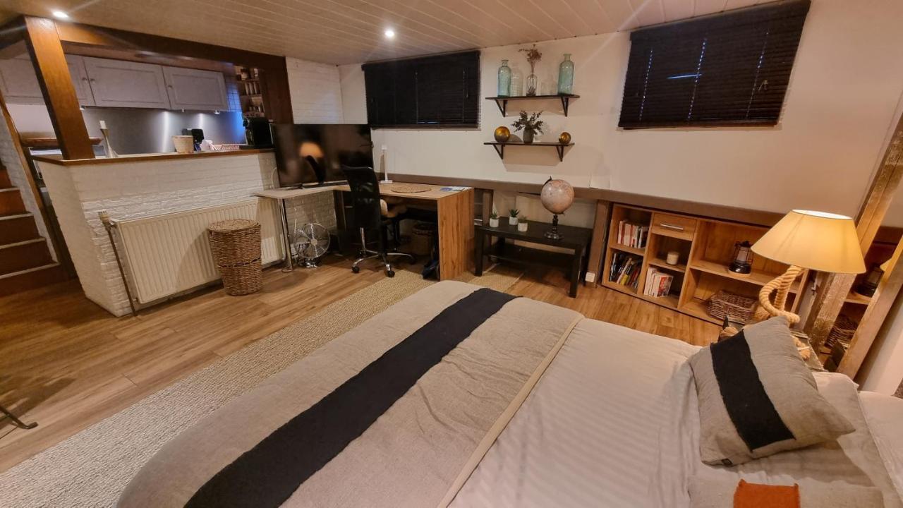 Logement Vue Sur La Seine Булонь-Бийанкур Экстерьер фото
